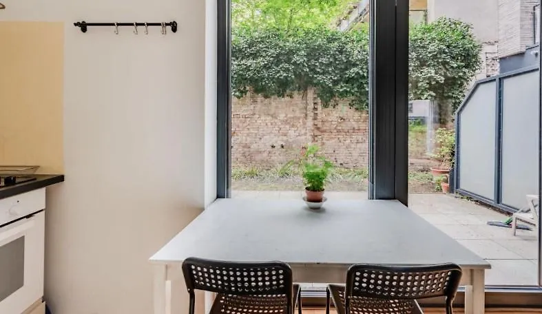 Urban Chic Apartment In Trendy Prenzlauer Berg Berlin