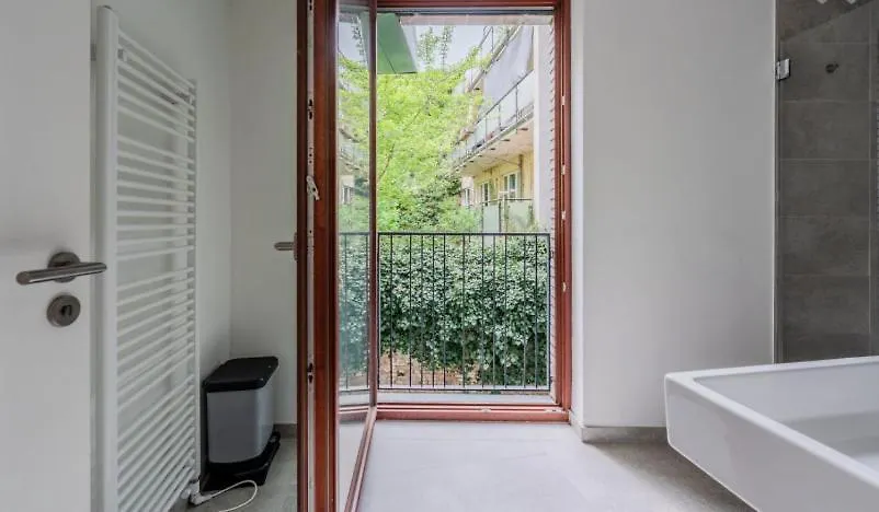 Urban Chic Apartment In Trendy Prenzlauer Berg Berlín